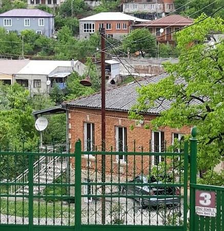 Mero House Koetaisi Buitenkant foto