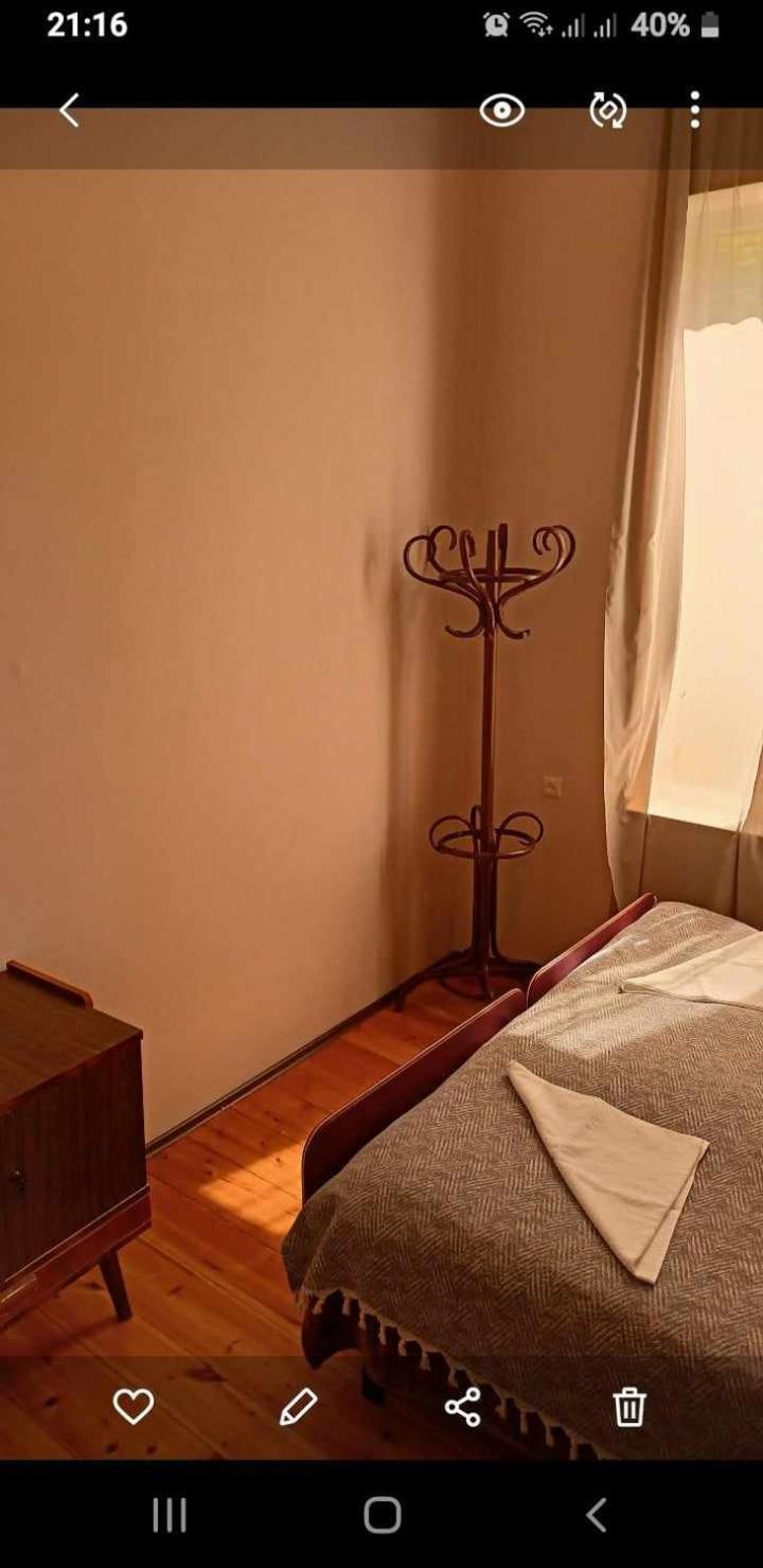 Mero House Koetaisi Buitenkant foto